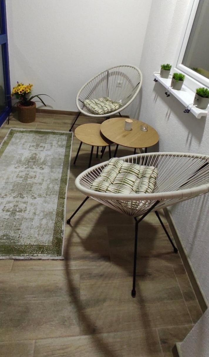 Aurora Apartment